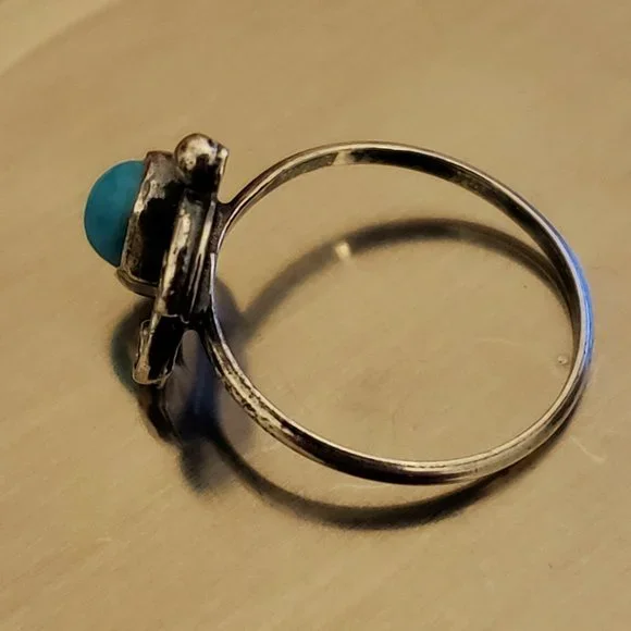 Vintage Handmade Southwest Native American Turquoise Sterling Silver Ring - Picture 8 of 10